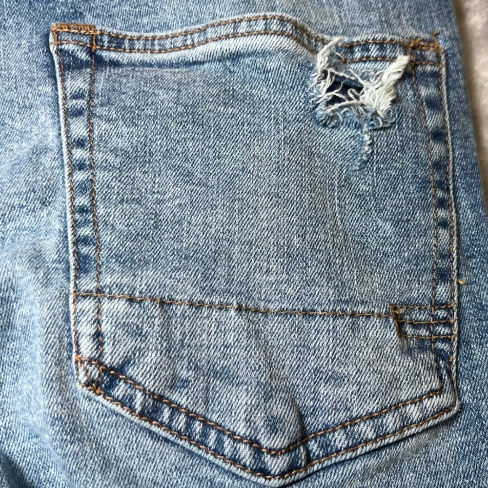Aeropostale Mens Size 30x30 Skinny Taper Jeans Blue Distressed Ripped Frayed Hem - Picture 12 of 16